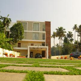 Riverside Inn Homestay