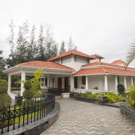 SR Jungle Resort, hotel a Coimbatore