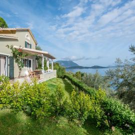 Meganisi Villas, hotell i Spartokhórion