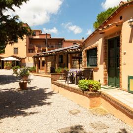 Agriturismo Il Belvedere Country Houses, hotel in Massa Marittima