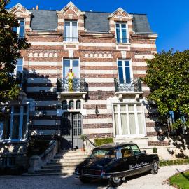 Villa Gabriel - Maison Blanche Chartres, Hotel in Chartres