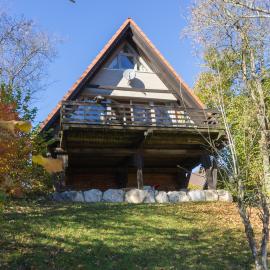 Haus 4-Jahreszeiten, hotel v destinaci Siegsdorf
