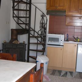 Hiona Cottage