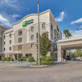Holiday Inn Express Hotel & Suites Clearwater US 19 North by IHG, ξενοδοχείο σε Clearwater