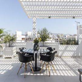 Gallery Suites & Residences Piraeus, hotelli Pireuksessa