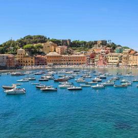Grand Hotel Dei Castelli، فندق في سيستري ليفانتي