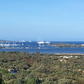 Monolocale Belvedere su Porto Rotondo、クニャナのホテル