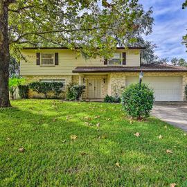Daytona Area Home ~ 3 Mi to Beach: Swim & Explore!