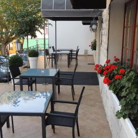 Hôtel Le Tivoli Théopolis, hotel i Sisteron