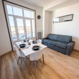LE SEQUOIA Appart' pour 4 au Cœur de ville VICHY, hotel u gradu Viši