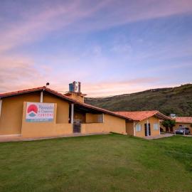 Canyons Camping Capitolio, hotel i Capitólio