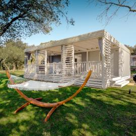 Maistra Camping Amarin Mobile homes、ロヴィニのホテル