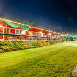 Bigfoot Stay - Forganic Farm & Agro Tourism, hotel in Khopoli