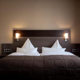 Landhotel Germania Business & Long Stay bei Stadtallendorf, viešbutis mieste Štatalendorfas