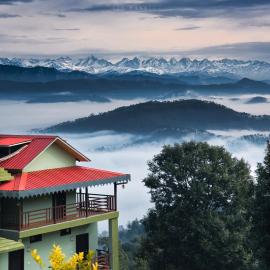 Himalaya Darshan Resort, hotel in Kausani