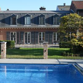Notarishuis Beveren B&B, hotel a Beveren