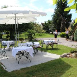 Hôtel Restaurant Oberlé, хотел в Kilstett