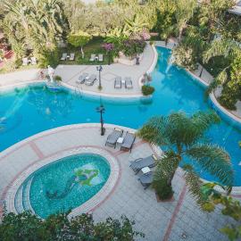 Dionyssos Village, hotel in Kato Daratso