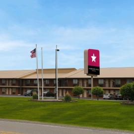 Magnuson Hotel Howell/Brighton, hotel Howellben