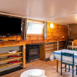 Idyllic Lakeside Cottage, hotel u gradu 'Florennes'