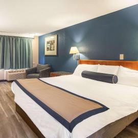 Value Inn Kenosha I-94 - Exit 344، فندق في بيلستانت برايري