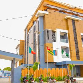 Hotel La Casa Cielo, hotel di Cotonou