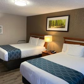 Viesnīca Champlain Motor Inn pilsētā Pembruka