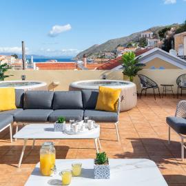 Maravelia's Rooms, Hotel in Symi