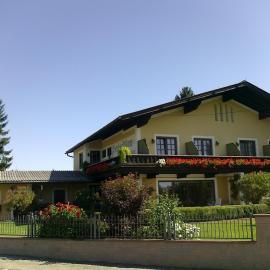 Haus Maria Holzöster, hotel Frankingban
