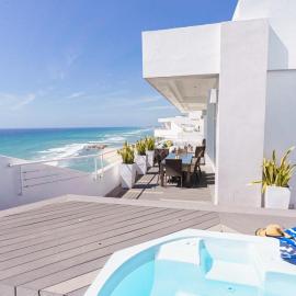 Luxury penthouse portobello, hotel in Villas del Mar