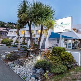 Amity Serviced Apartments、クイーンズタウンのホテル