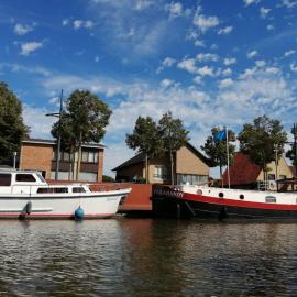 Vakantiehuis Bloemmolenkaai、ディクスムイデのホテル