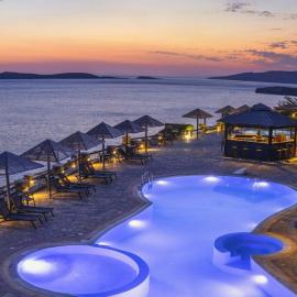 Blue Bay Resort Village, hôtel à Batsi