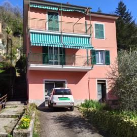 Casa Iris, hotel i Borzonasca