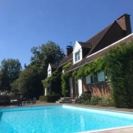 Les Glycines, hotel di Croix