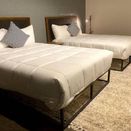 3E-Spacious 2 bedroom in Oakland, sleeps 8, hotel u gradu 'Pittsburgh'