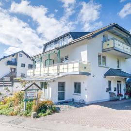 Ruhiges Apartment in Schwalefeld mit Garten