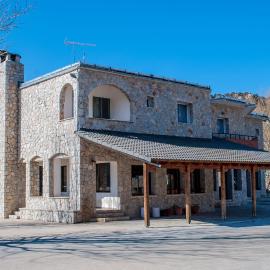 Hotel Gigilos Omalos, hotel i Omalos