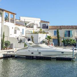Beautiful Home In Aigues-Mortes, hotel in Aigues-Mortes