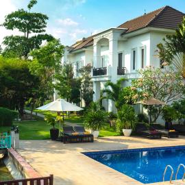 Vimean Sovannaphoum Resort โรงแรมในพระตะบอง