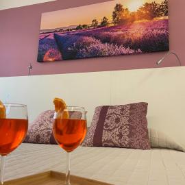Affittacamere Le Grotte - Soggiorni Le Grotte, hotel in Camerano