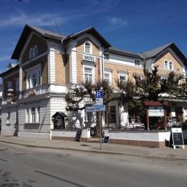 Tutzinger Hof, хотел в Тутцинг