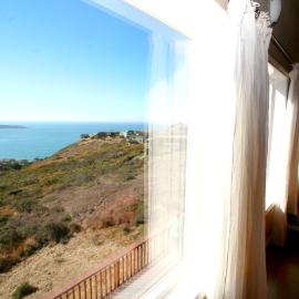 Beach Nest! Hot Tub! Sauna! BBQ Grill! AMAZING VIEWS!! Romantic Getaway! Dog Friendly!!, хотел в Дилън Бийч