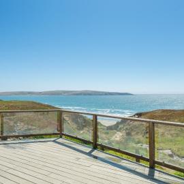 Viesnīca Tide Pool! PERFECT Location! AMAZING views! Short Walk to Beach! Hot Tub!! Game Room!! BBQ!! Fast WiFi!! Dog Friendly! pilsētā Dilonbīča