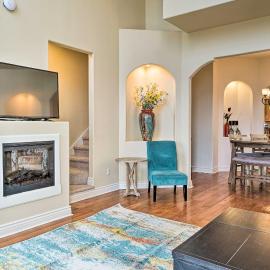 Luxe Mtn-View Condo in Branson w/ Hot Tub Access!