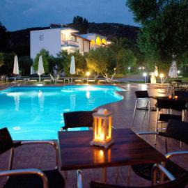 Haus Risos Next Generation – hotel w mieście Torone