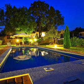 Isolated Villa Terna -Big Garden-Pool-Dalmatia، فندق في Slime
