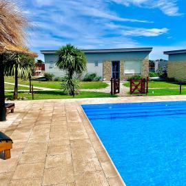 Viesnīca Riviera del Sur - Apart hotel pilsētā Miramara