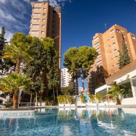 Aparthotel BCL Levante Club、ベニドルムのホテル