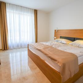 HOTEL BARON, hotelli kohteessa Smlednik